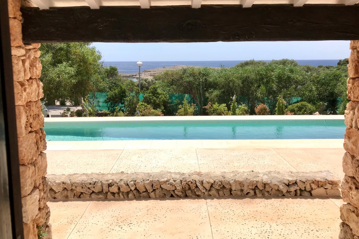 Casa Mediterránea frente a la playa de Binibeca