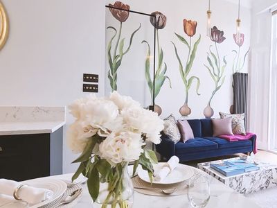 Stylish Little Venice Oasis w/ Private Park