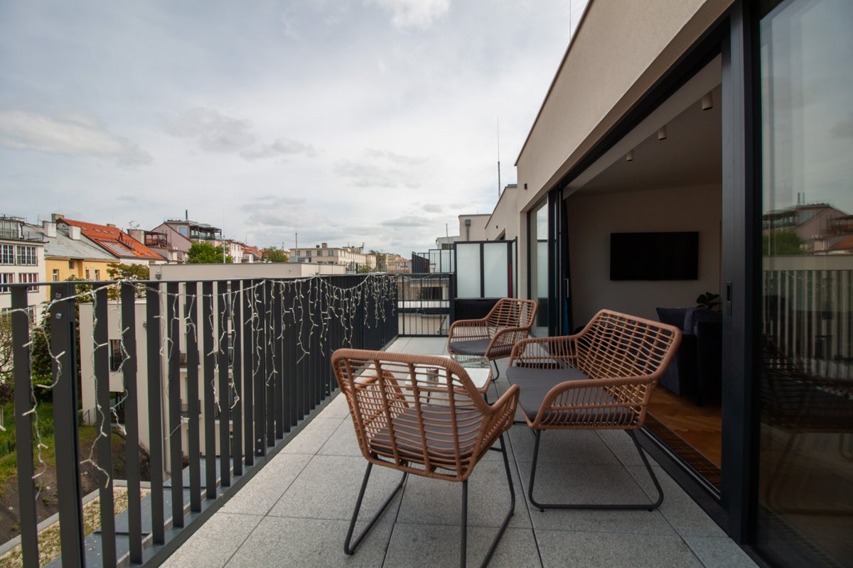Stay Inn | Penthouse Feel: 3BR w/ A/C, Terrace