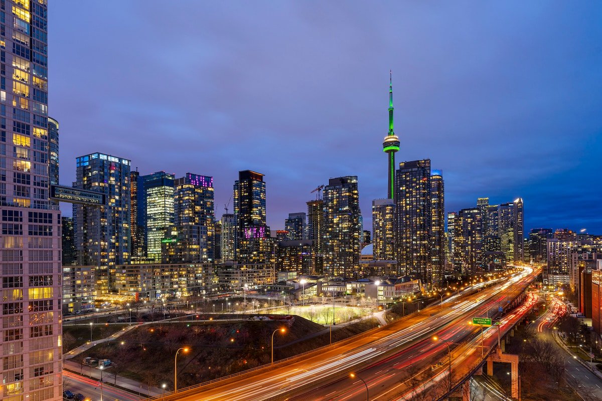 Spacious 2 BR Waterfront Condo w/ $1,000,000 View gallery image 2