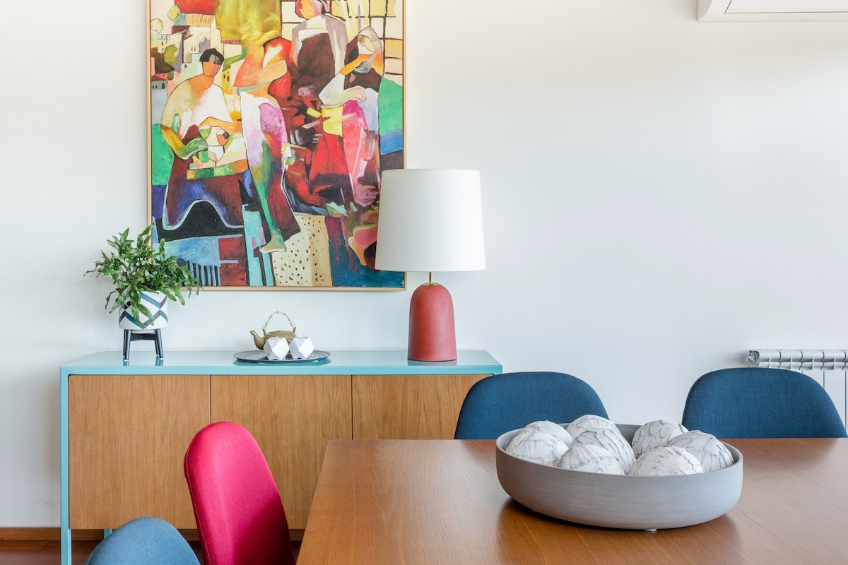 Exceptional Penthouse with Metro at the Doorstep gallery image 4