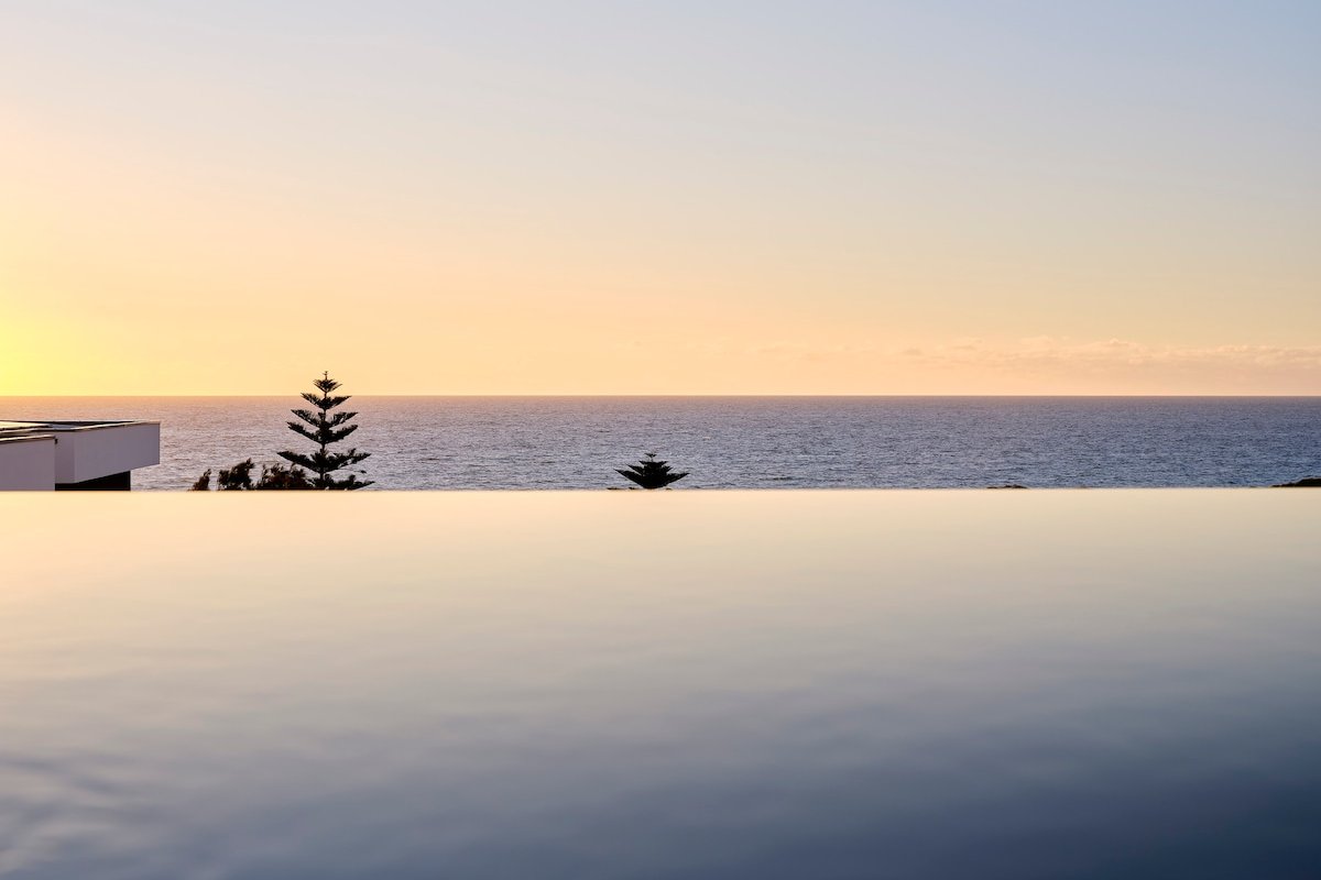 Ocean View Luxe Retreat-3 Storey-Infinity Pool gallery image 2