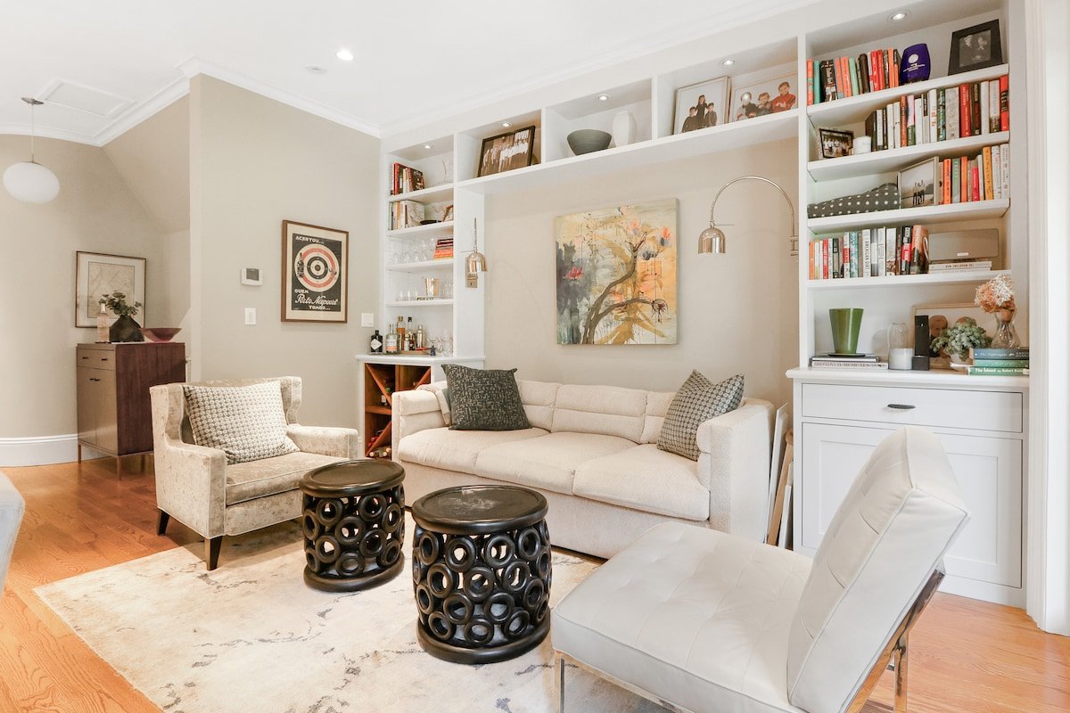 South End Brownstone Duplex gallery image 4