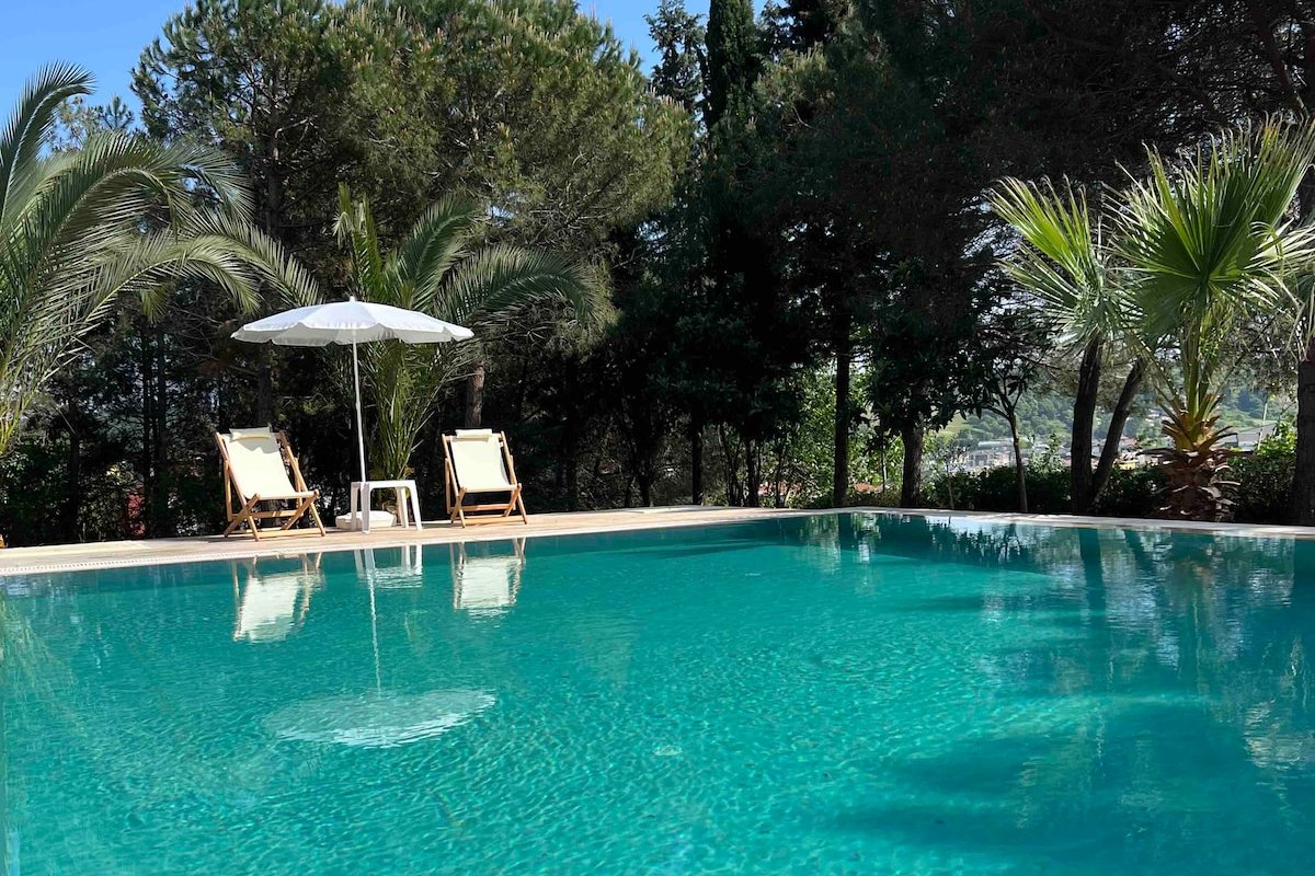 Özel Havuzlu Bahçeli Müstakil Villa gallery image 3