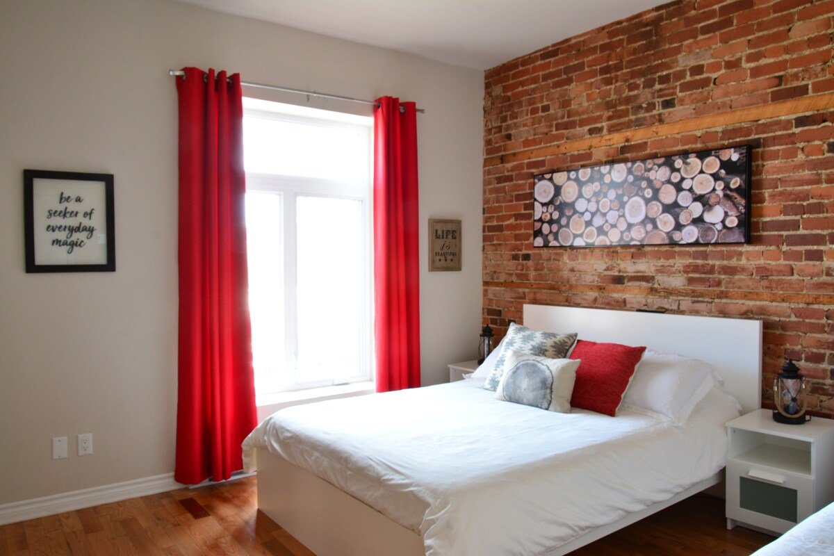 Best Choice – 3 Full Bathrooms – 6 beds – Terrace gallery image 5