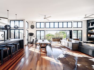 Absolute Beachfront House with Pool & Views