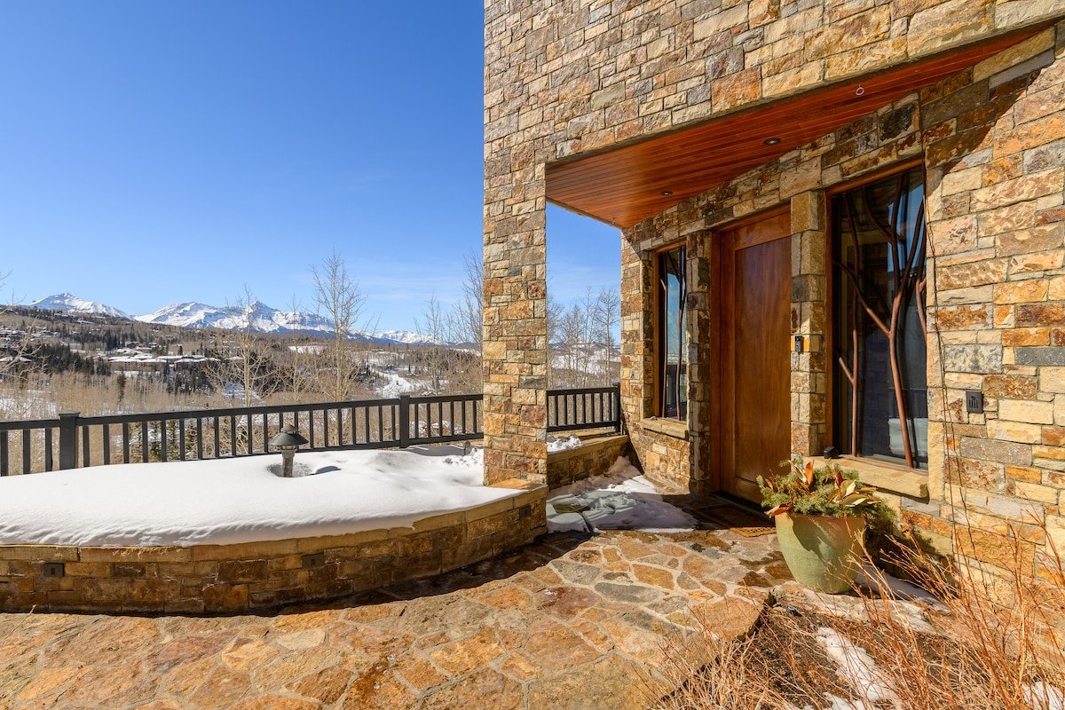 The Ascent gallery image 3