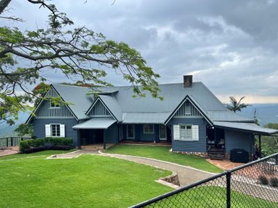 Historic French style mountaintop scenic homestead