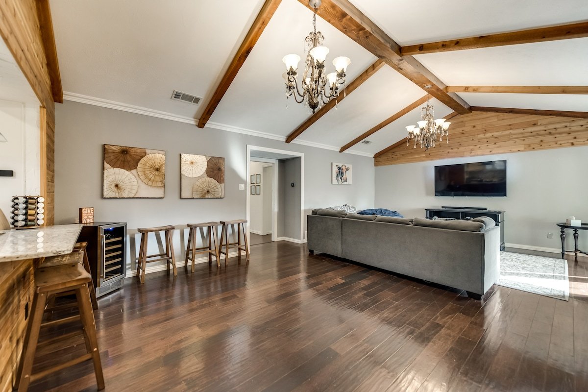 Large House 4 bedroom and 3Bath north Dallas gallery image 5