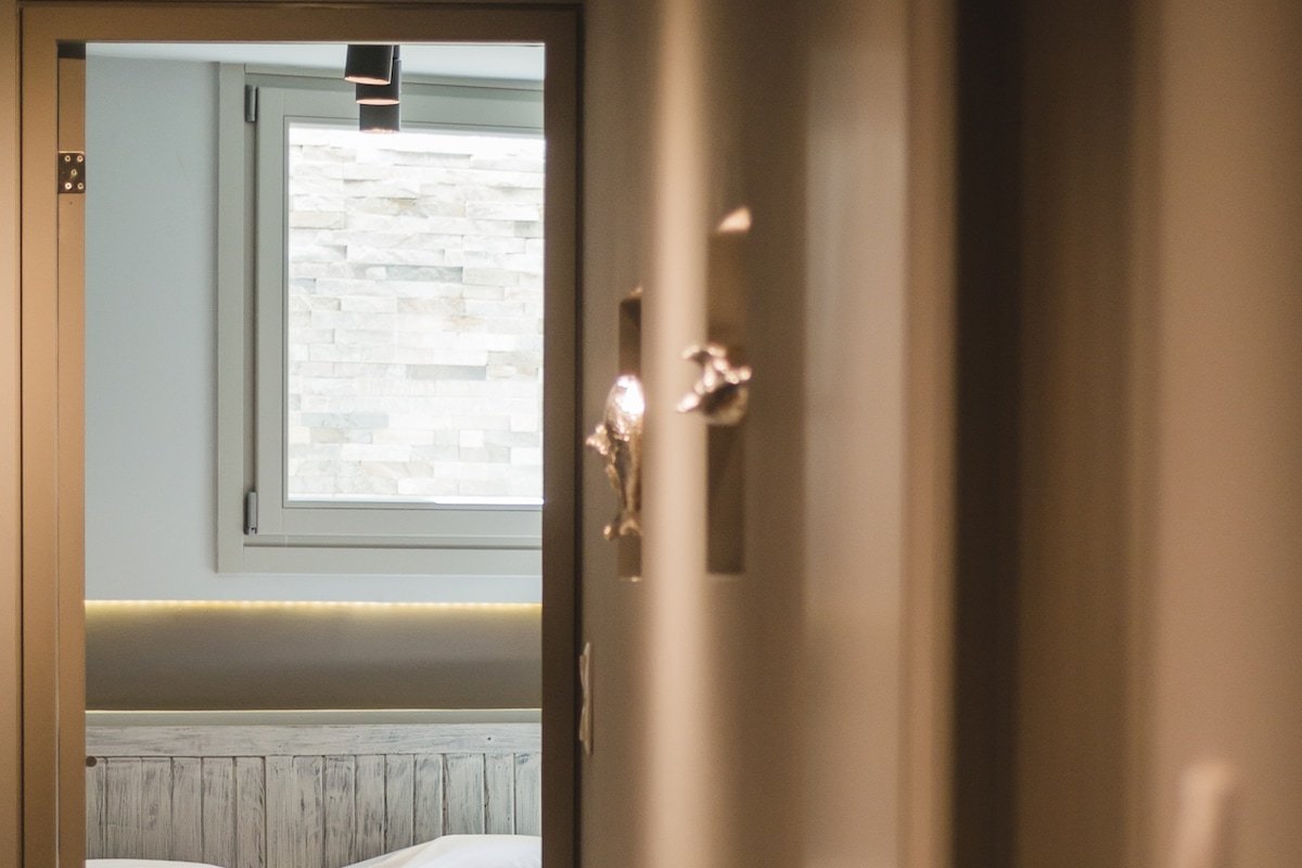 Superior – Acropolis Luxury 2-Bdr Suite gallery image 5