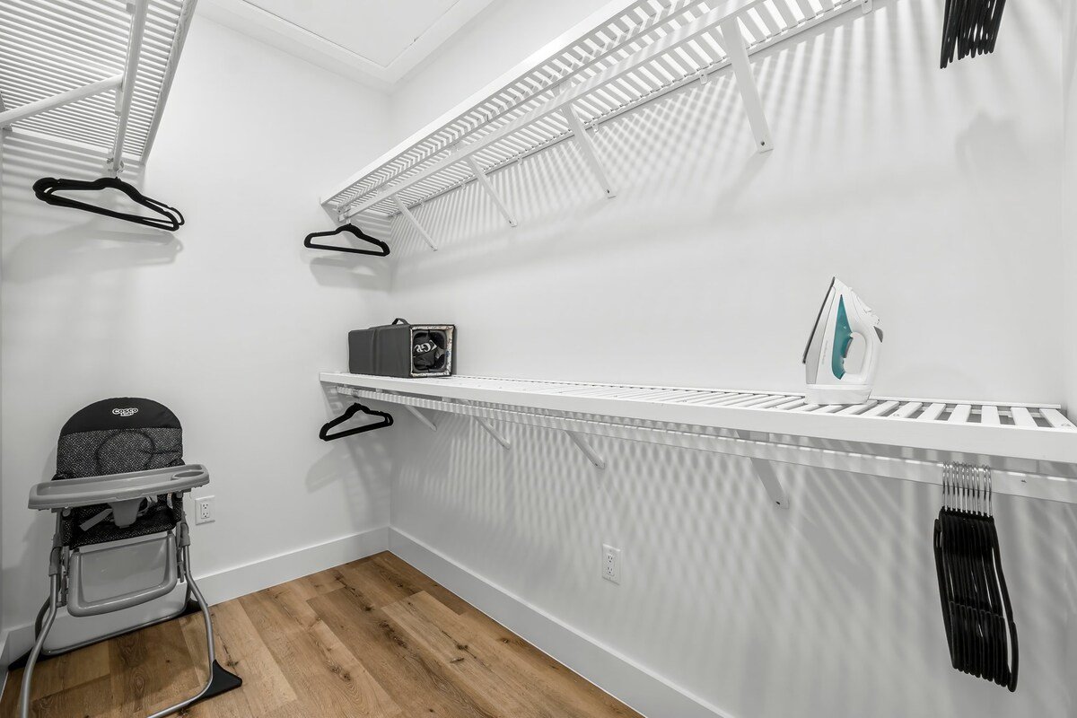 LUXE PCB | Pool, Elevator, Arcade, Grill, Sleep 16 gallery image 5