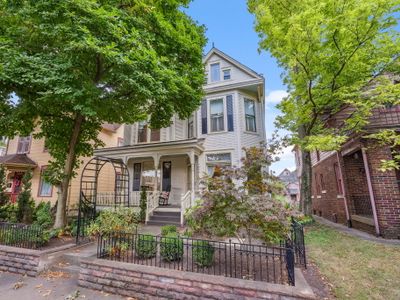Short North Victorian Oasis 5br w Hot Tub, Peleton