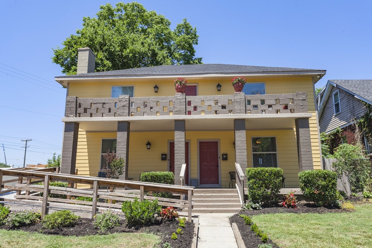 East Retreat 3 gallery image 3