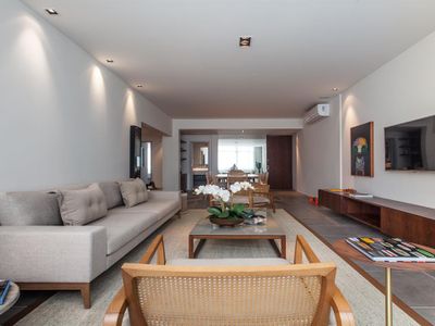 Modern 2-bedroom apartment in Ipanema 059