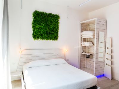 MyTinyHome Heliocentrism [16 pax] By MTH