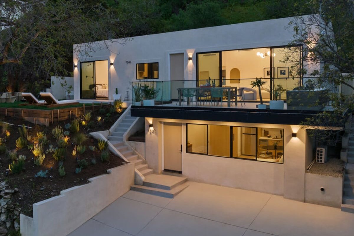 Hollywood Hills House with City Views gallery image 2
