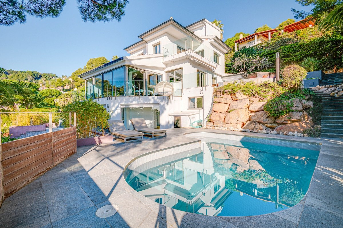 ★ CoastalVillas – Las Brisas ★ luxury near beach gallery image 2