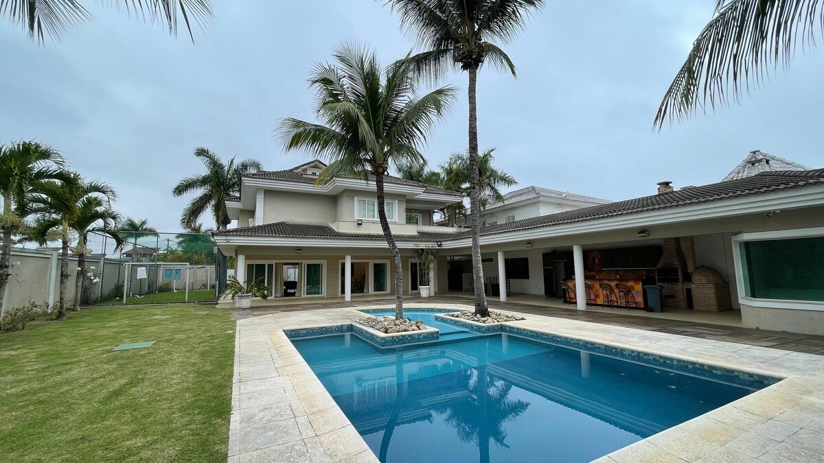 Casa Barra 4 Suítes, Piscina e Jardim gallery image 3