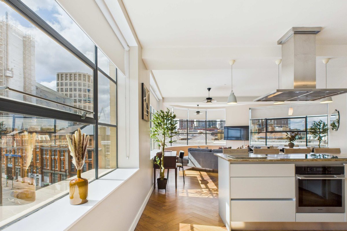 Spacious Four-Bedroom Haven by Tech City