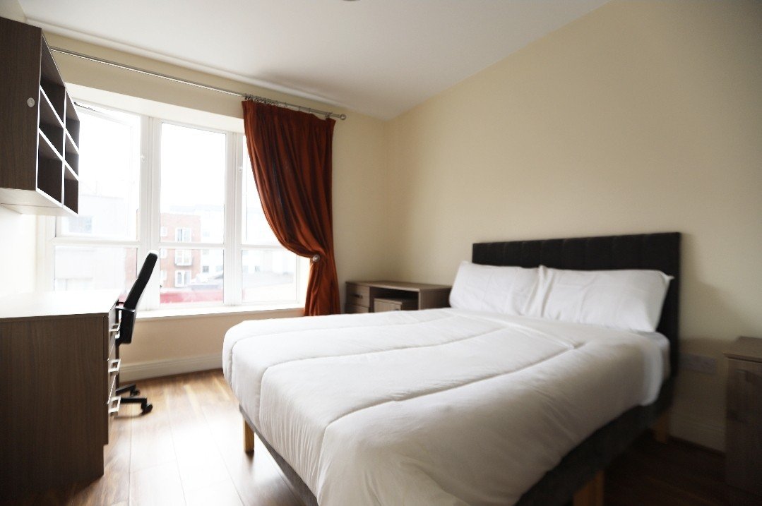 4 Bed 2 Bath City Centre gallery image 3