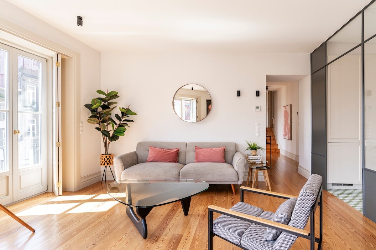 Luxury Porto Residence w/ River Views + Concierge gallery image 3