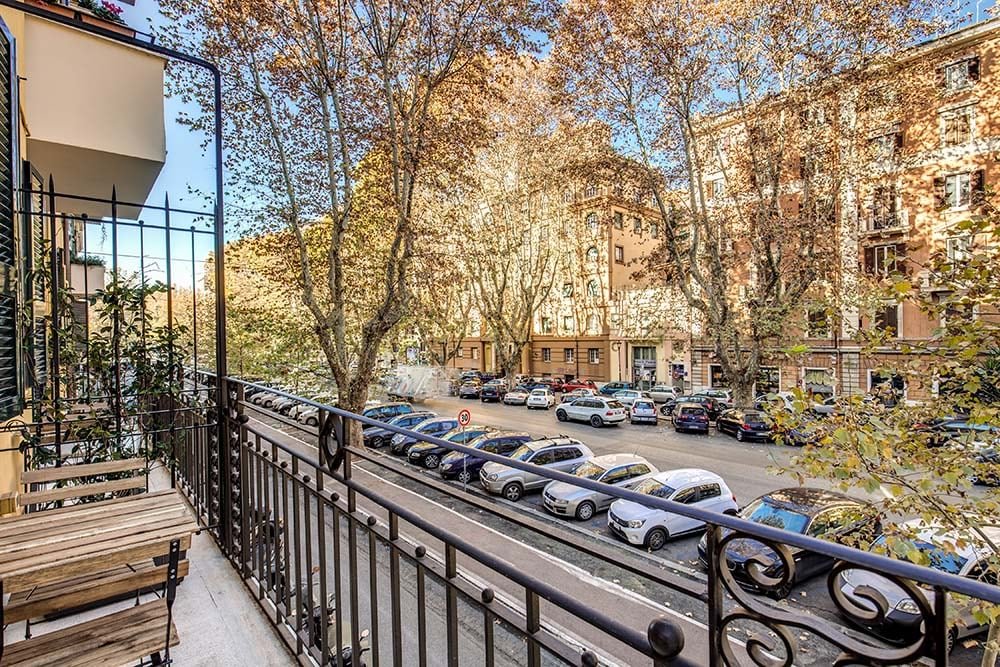 Luxury rooms down town gallery image 4