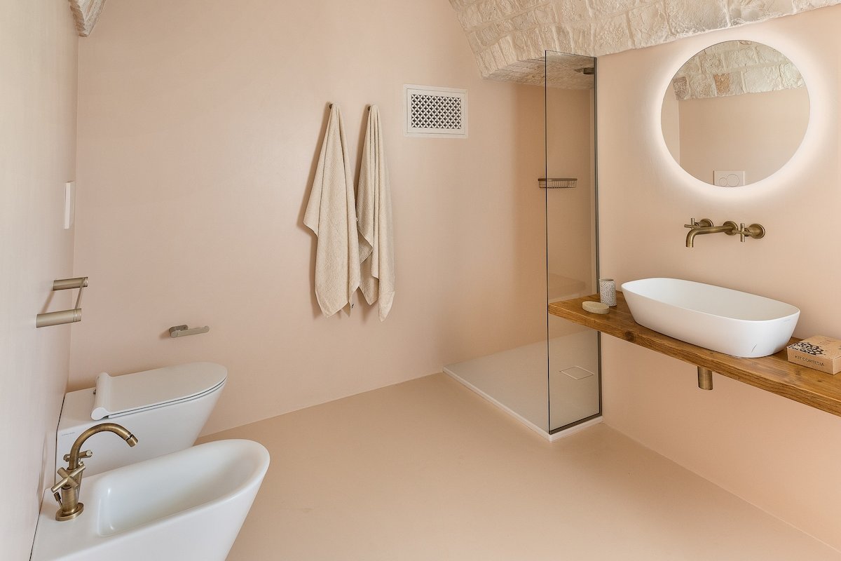 Lelou gallery image 5