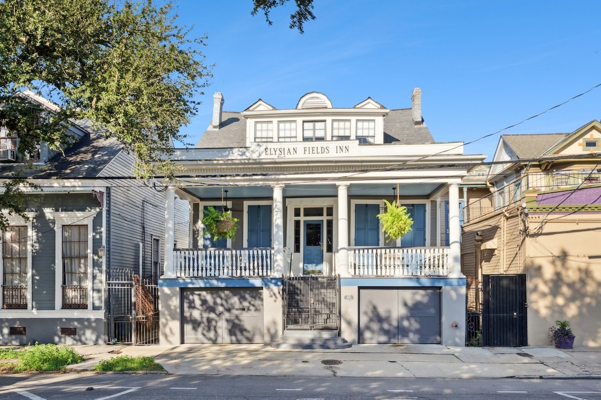 Rent entire 9BR/9BA Bed & Breakfast with Pool gallery image 3