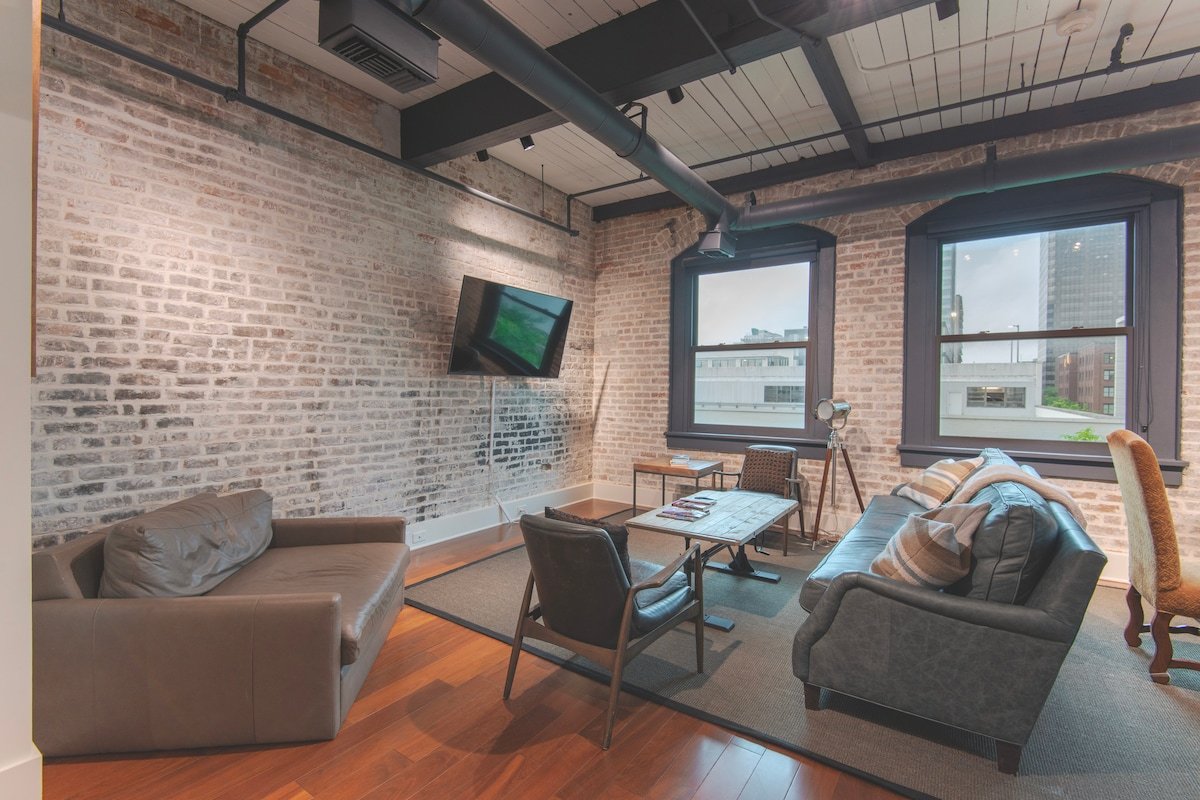 Luxury 3BD/3.5Bth-DOME-2500 SQFT-Pvt Elevator gallery image 4