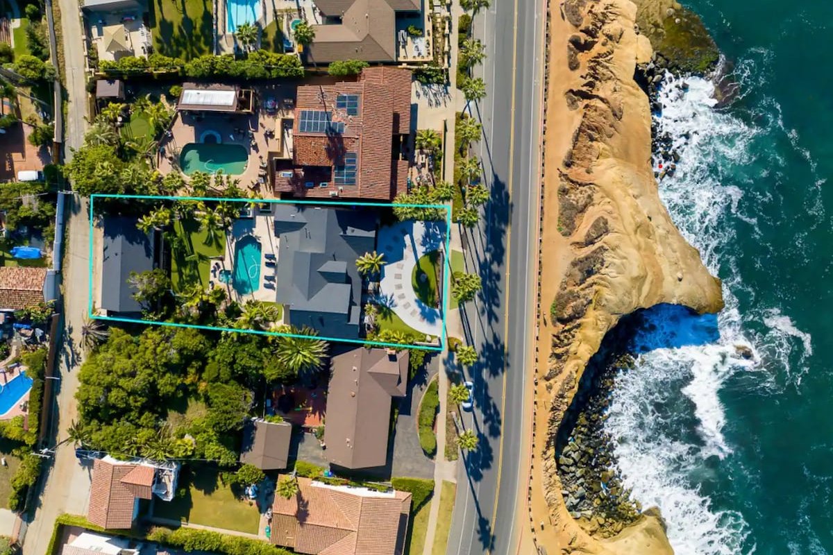 Sunset Cliffs Spectacular Oceanfront Villa gallery image 4