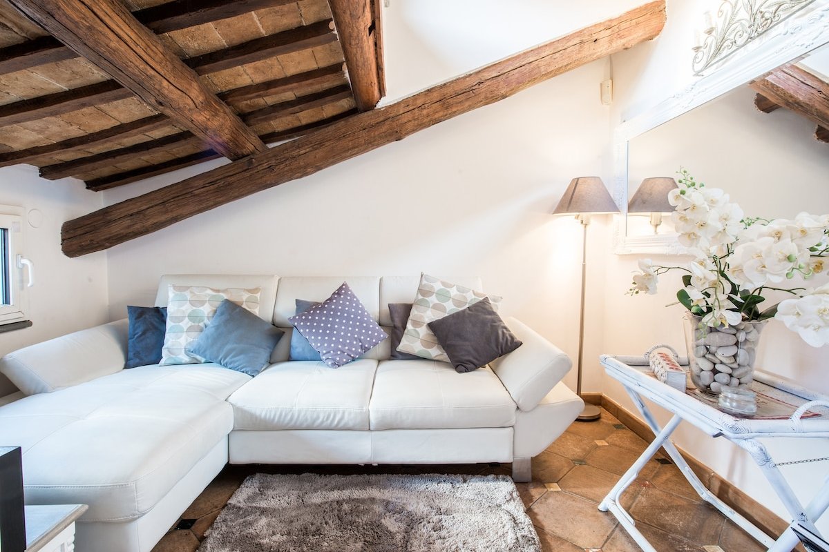 Campo de Fiori – Penthouse in the heart of Rome gallery image 4