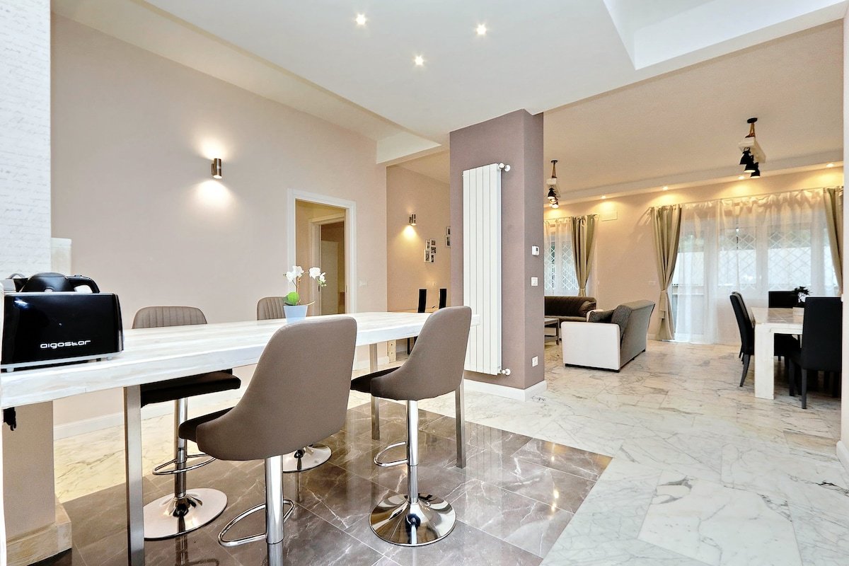 Terraced Apt – Metro to Vatican & Center gallery image 3