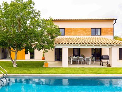 Can Candiu. Establecimiento de 2 casas enteras