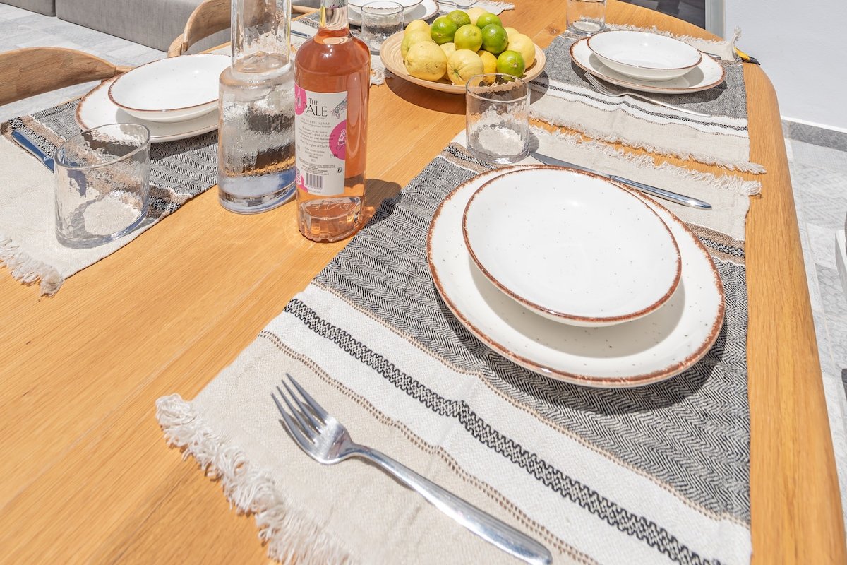 Sunset Mansion gallery image 4