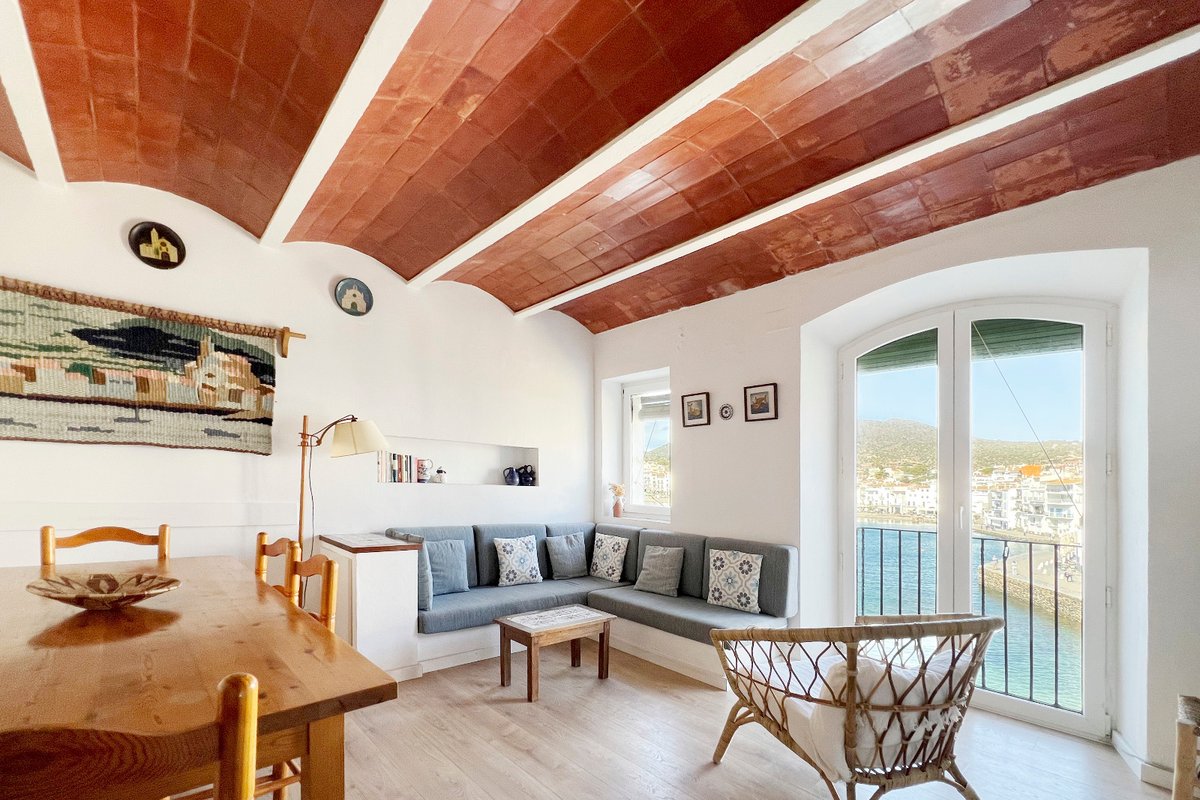 Traditional Front Sea View Cadaqués