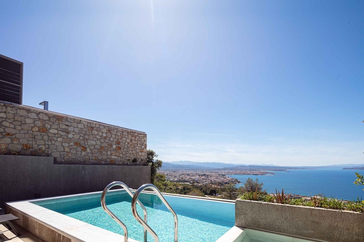 Omnia Villa II – Heated* pool & dazzling seaview! gallery image 4