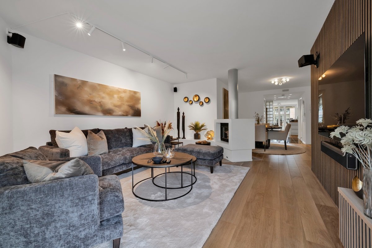 Most luxurious apartment on Airbnb in Oslo. gallery image 2
