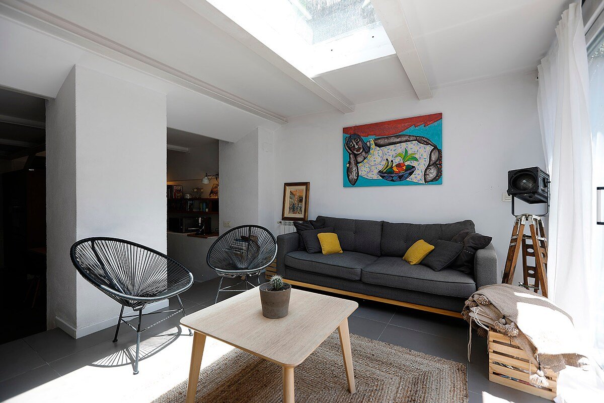 House near the Beach + garden +free parking gallery image 4