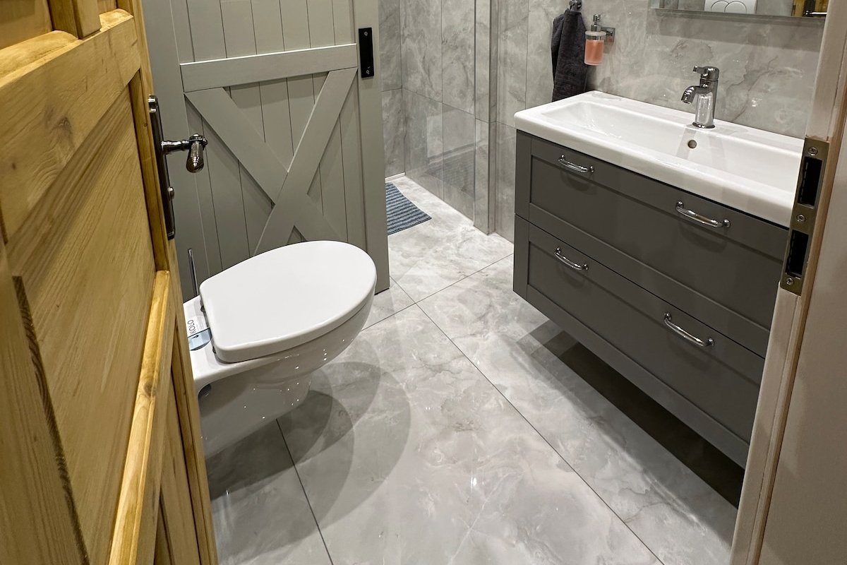 Connected Two-Unit apartments gallery image 4