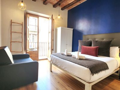 Nice 4 bedroom apt en suite gothic quarter