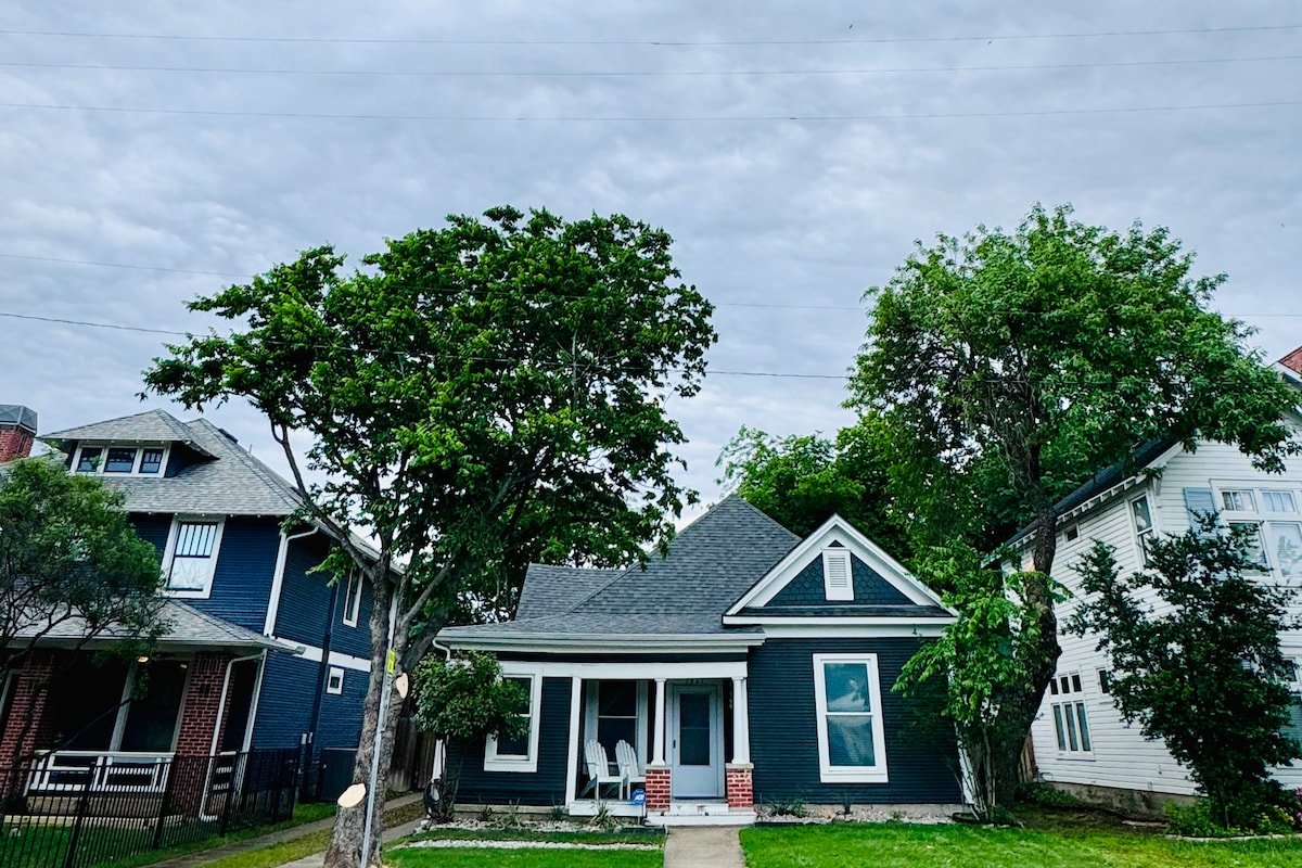 MagnoliaBase Bungalow @ Fairmount, EV Dog Friendly gallery image 3