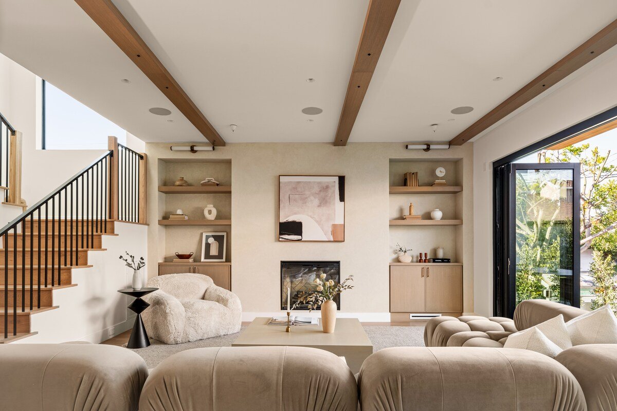 LAX 5BR & 4BT | Garden Views & Architectural Gem gallery image 5