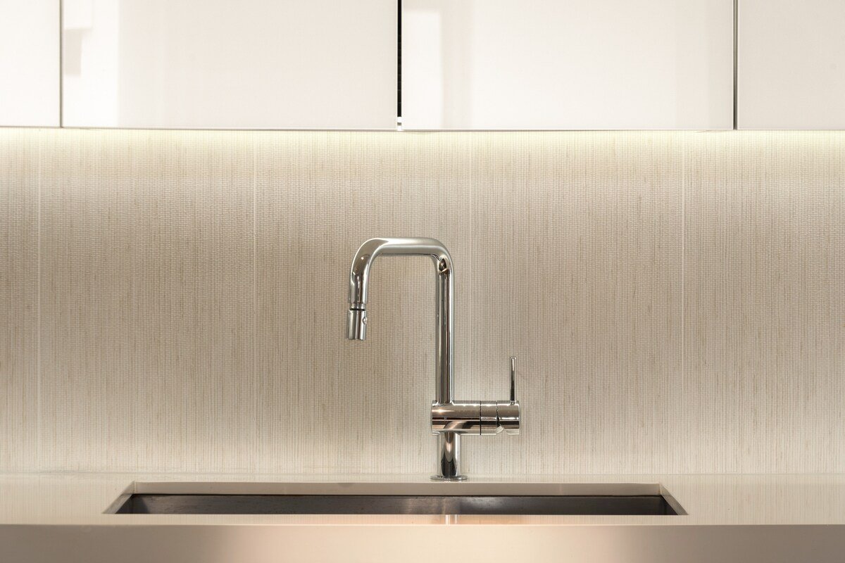 Oceanfront Private Condo at 1 Hotel & Homes -1219 gallery image 5