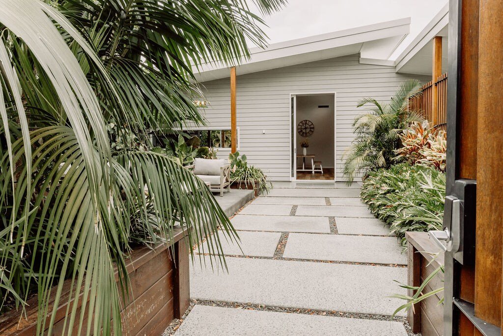 Coastal Luxe Beach House with Solar Heated Pool gallery image 4