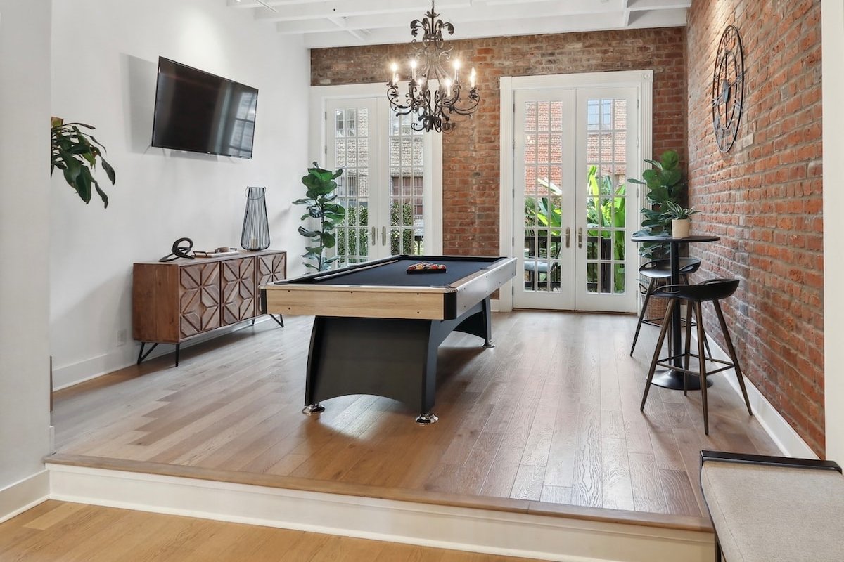 Renovated Arts District Townhouse Steps to FQ gallery image 4