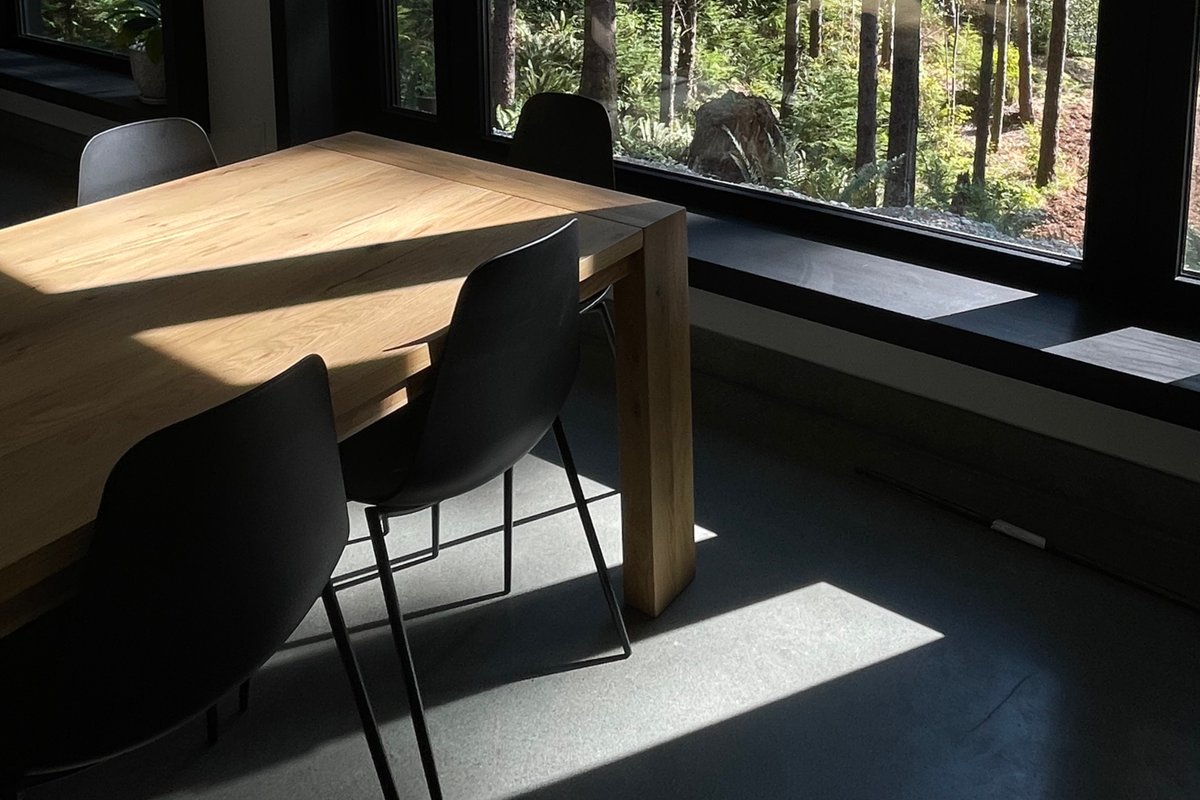 Shelter Jordan River | Modern 3bd Forest View Home