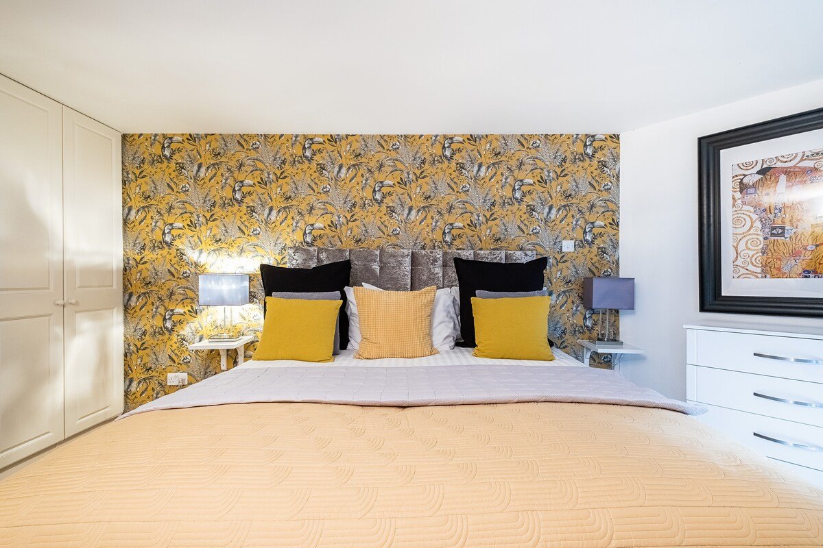 Cosy 2 bed in South Kensington. gallery image 3