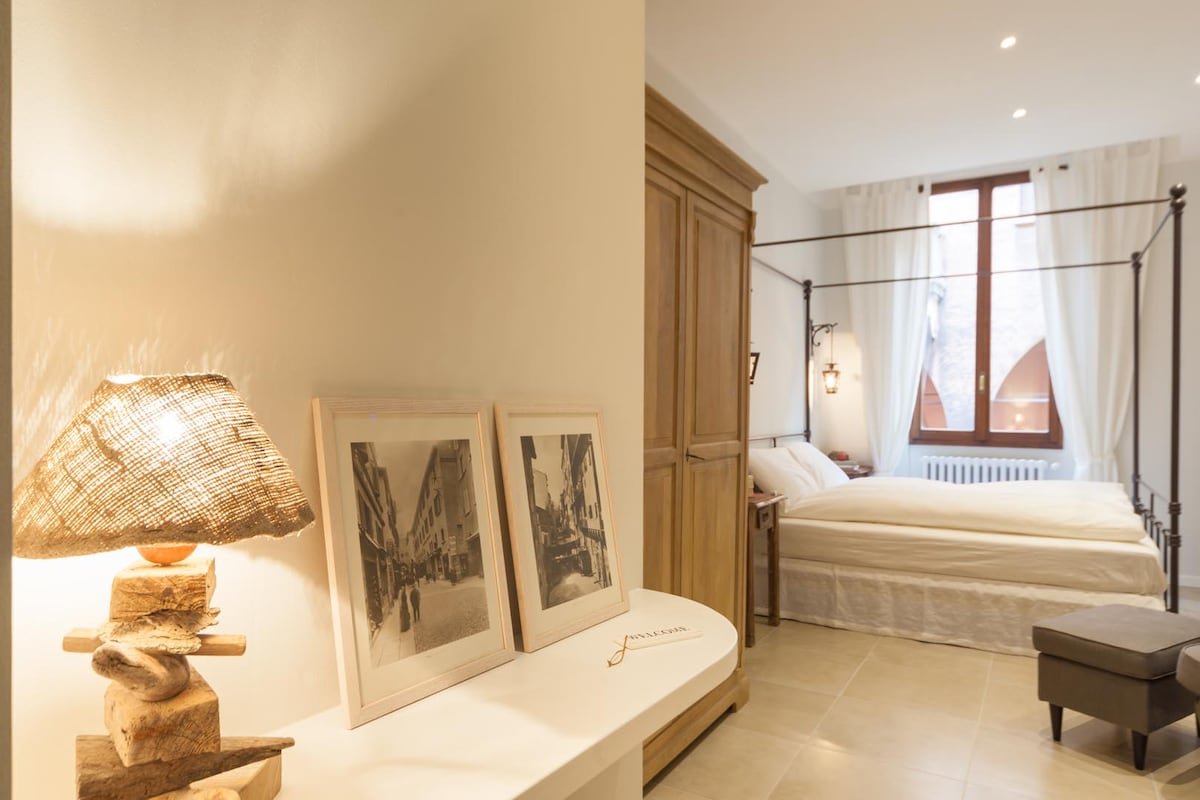 A casa di zoe | in the heart of BO gallery image 2