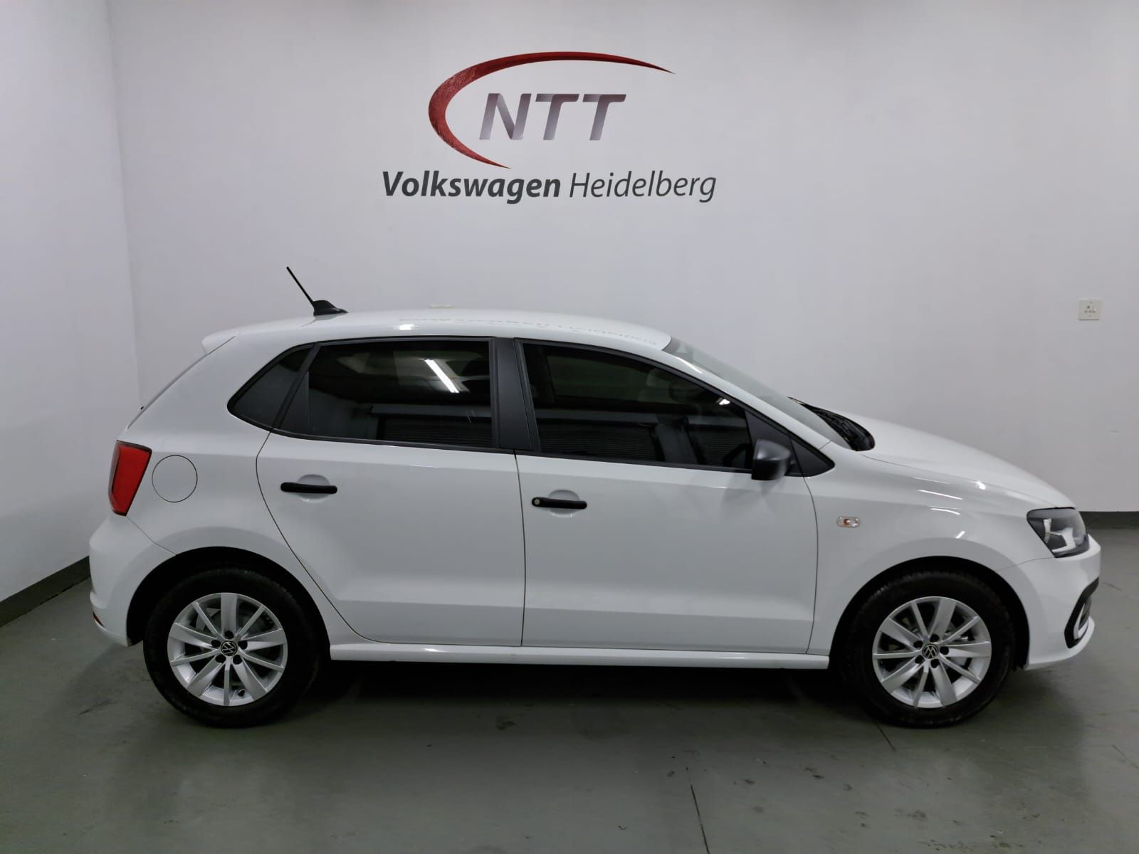Used car gallery