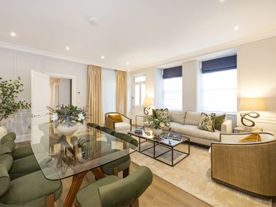 Four-Bedroom Flat Knightsbridge
